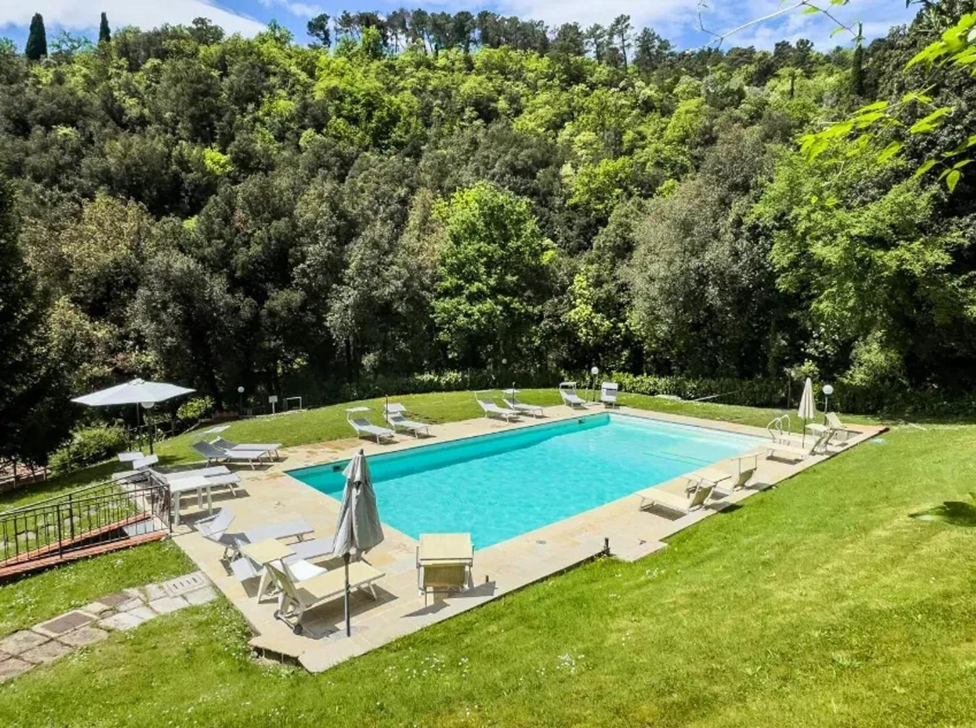 Charming Studio With Shared Pool In Loro Ciuffenna Exteriér fotografie