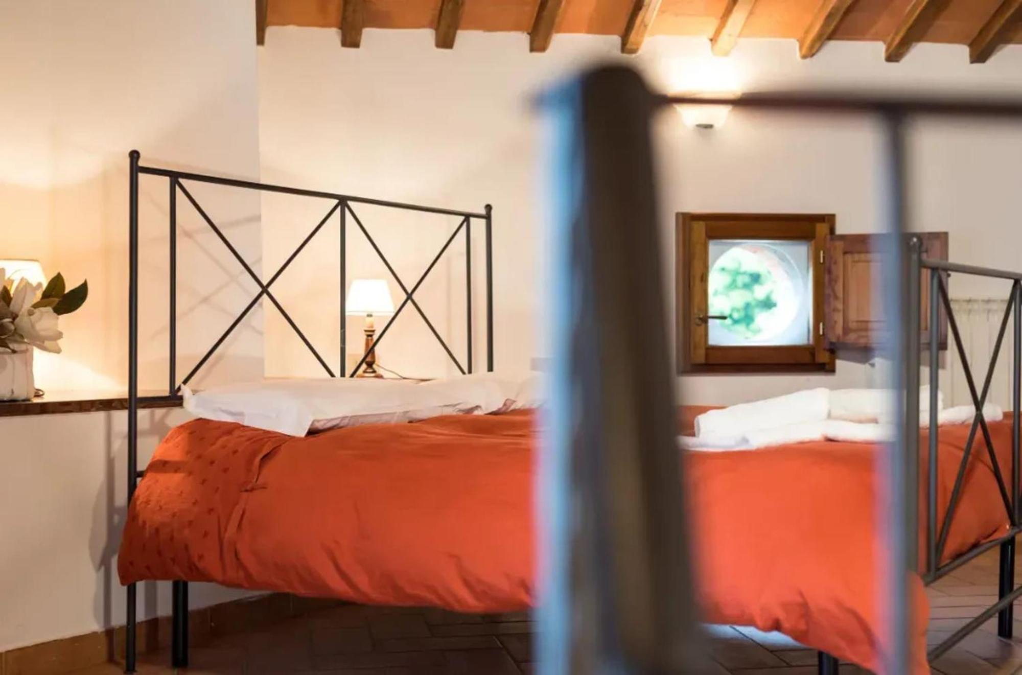 Charming Studio With Shared Pool In Loro Ciuffenna Exteriér fotografie