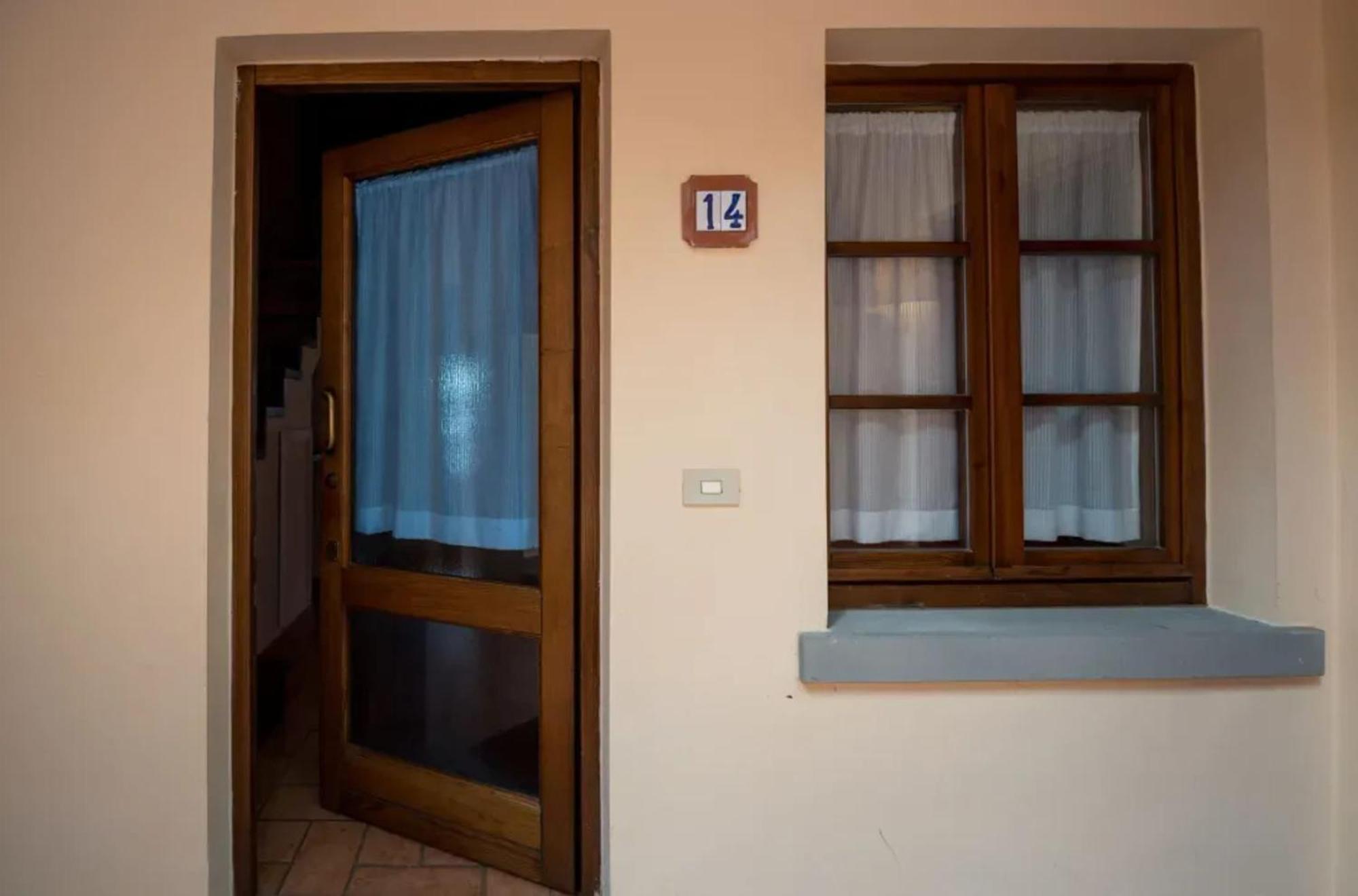 Charming Studio With Shared Pool In Loro Ciuffenna Exteriér fotografie