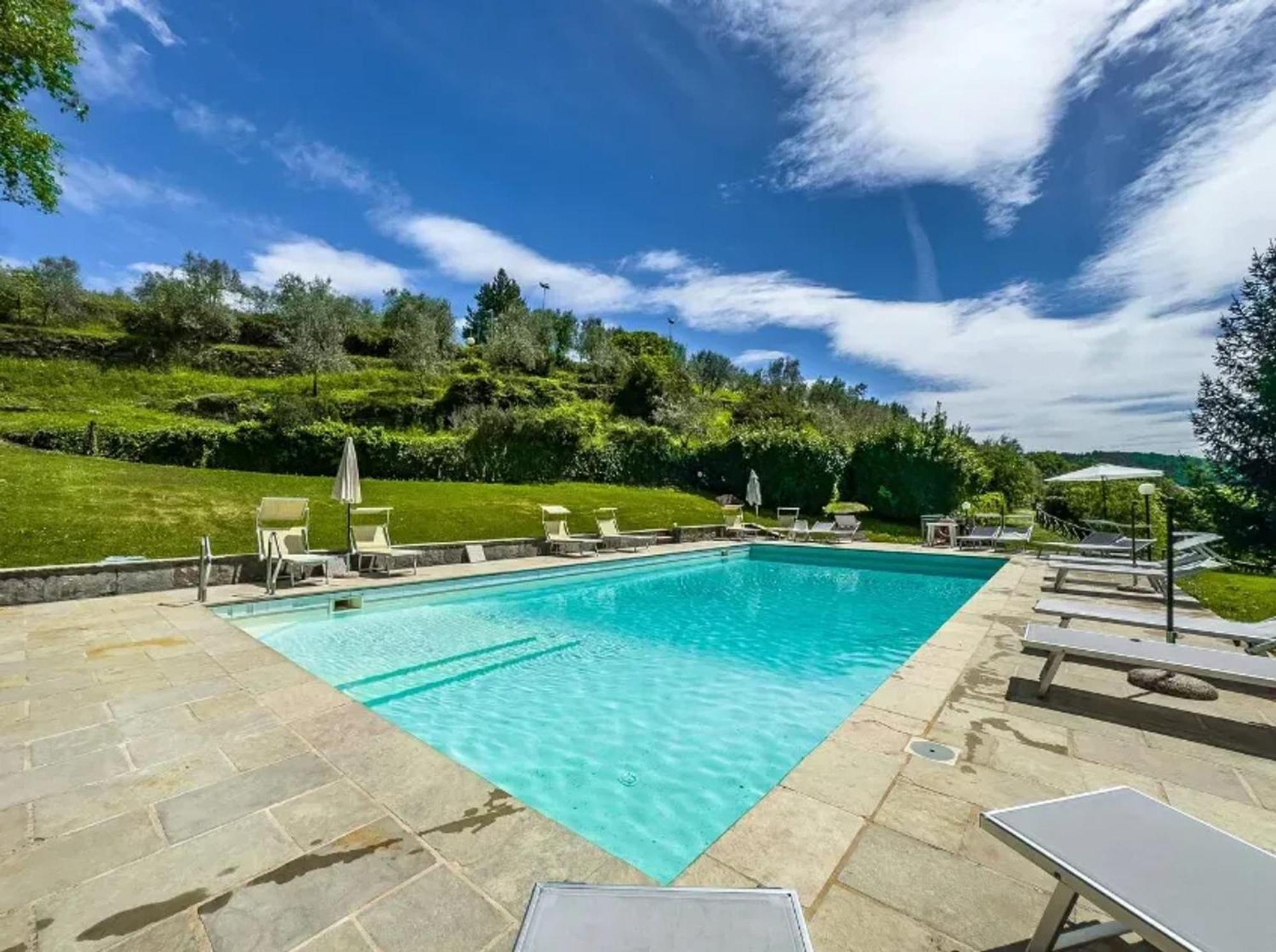 Charming Studio With Shared Pool In Loro Ciuffenna Exteriér fotografie