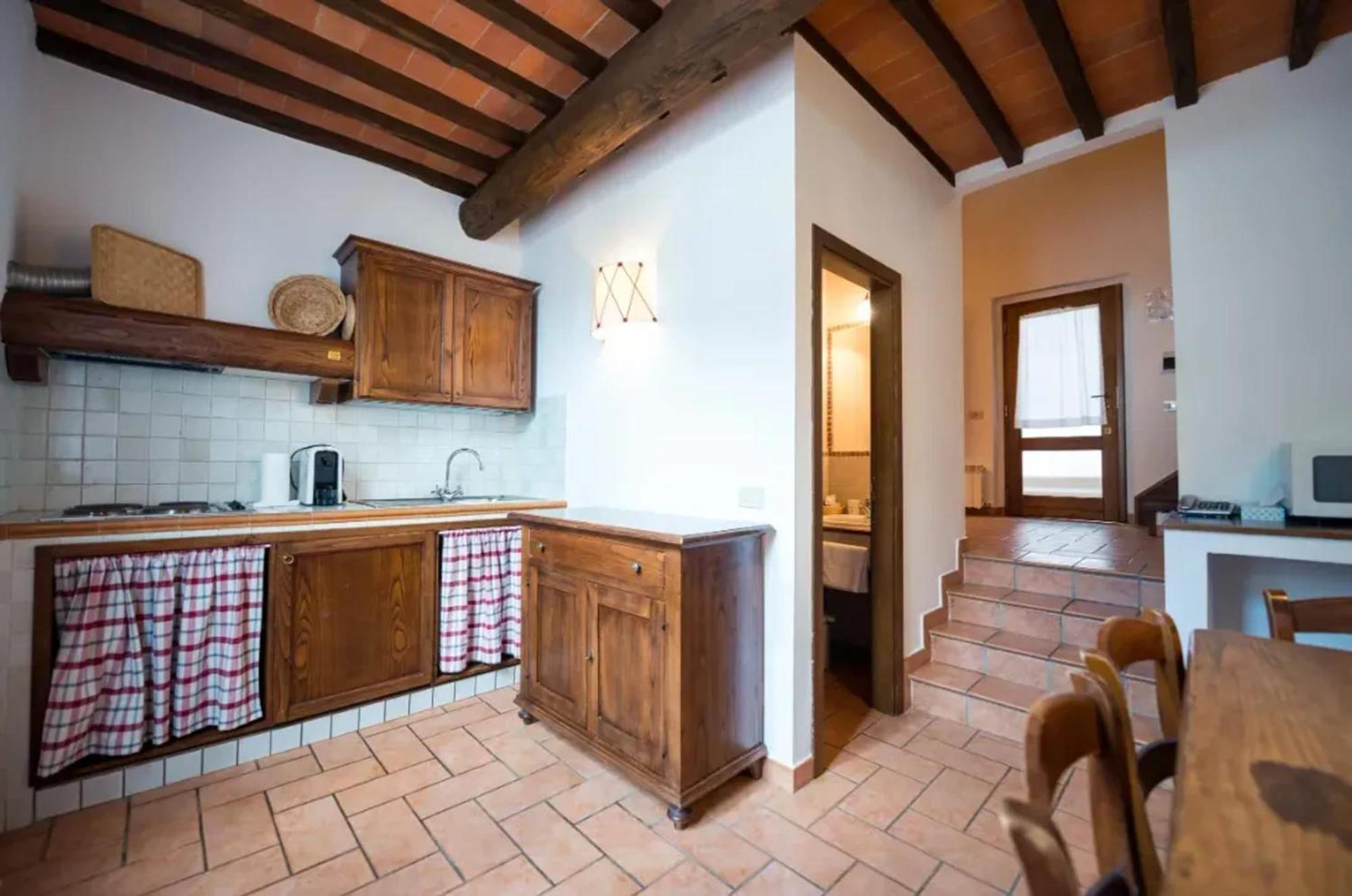 Charming Studio With Shared Pool In Loro Ciuffenna Exteriér fotografie