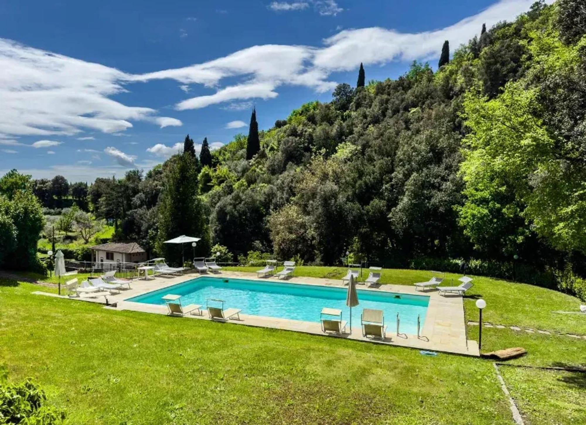 Charming Studio With Shared Pool In Loro Ciuffenna Exteriér fotografie